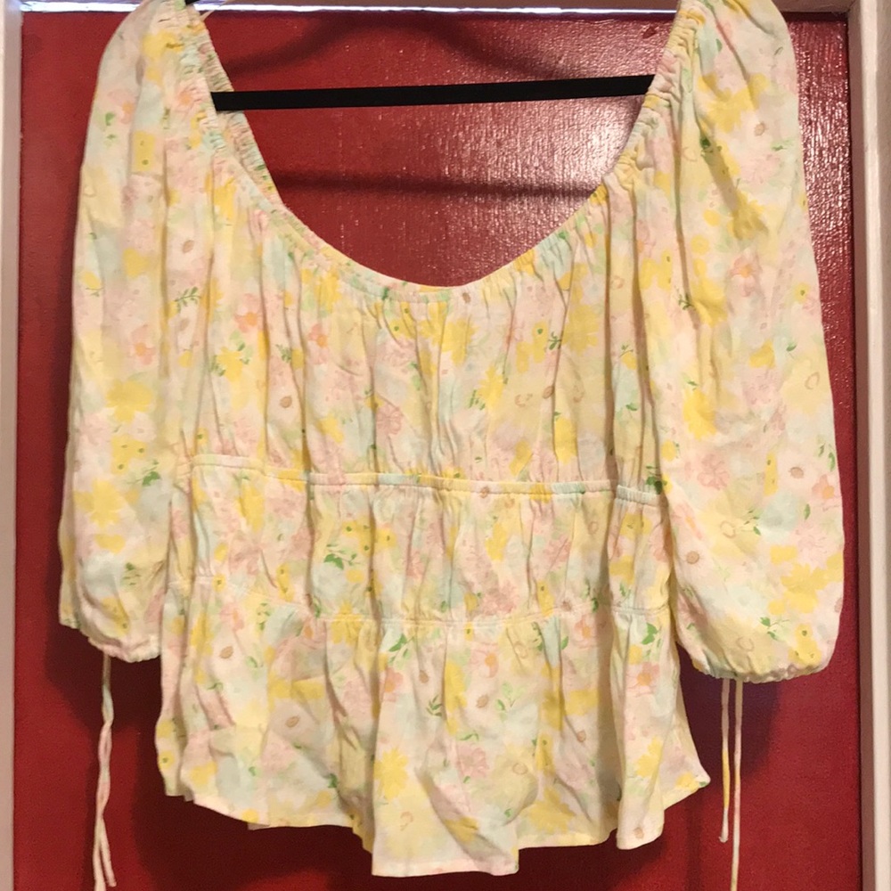 Cropped Floral Peasant Top